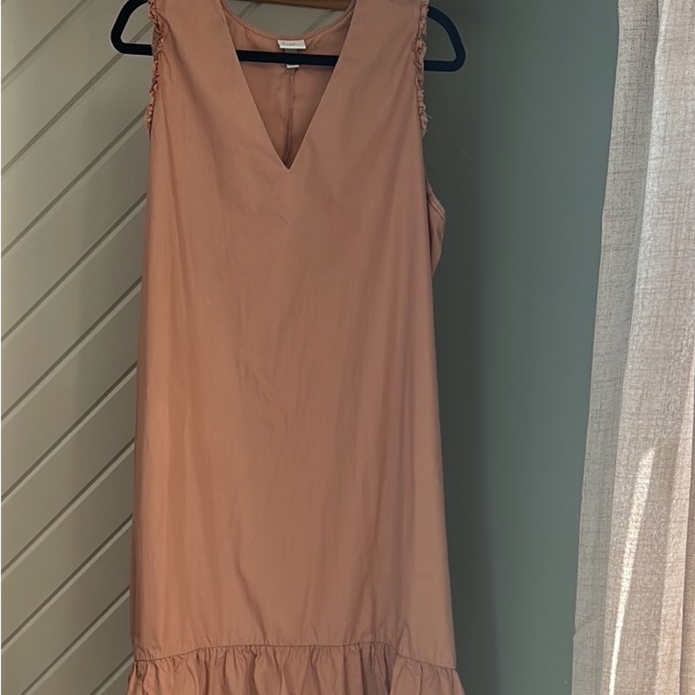 Elegant Pink Sleeveless Dress. High low ruffle design on bottom. Size xxlarge
